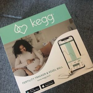 NWT Kegg Fertility & Ovulation Tracker & Kegel Ball - White